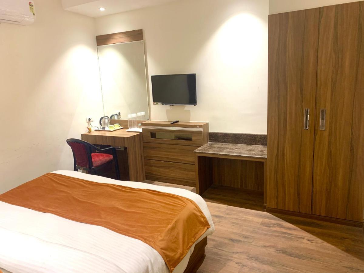 Hotel Amber Rudrapur Exterior photo