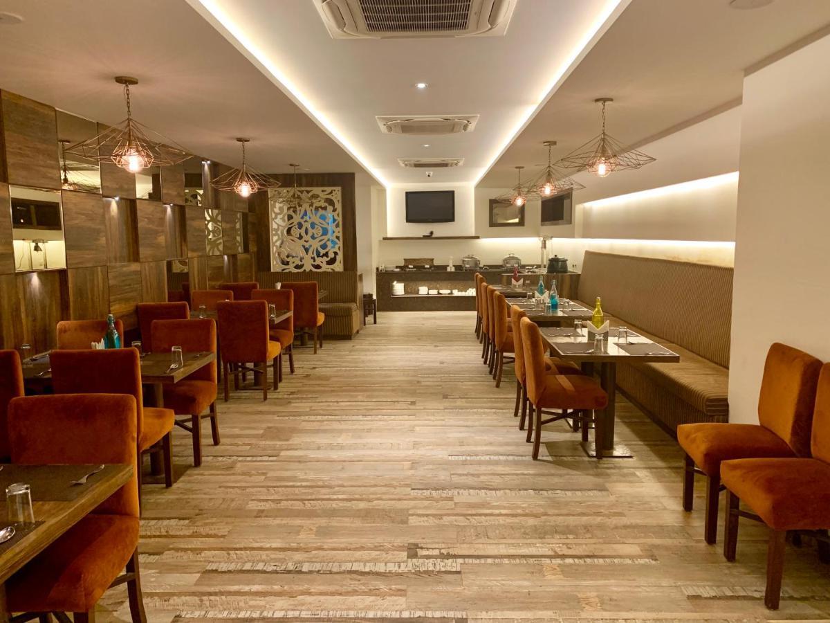 Hotel Amber Rudrapur Exterior photo